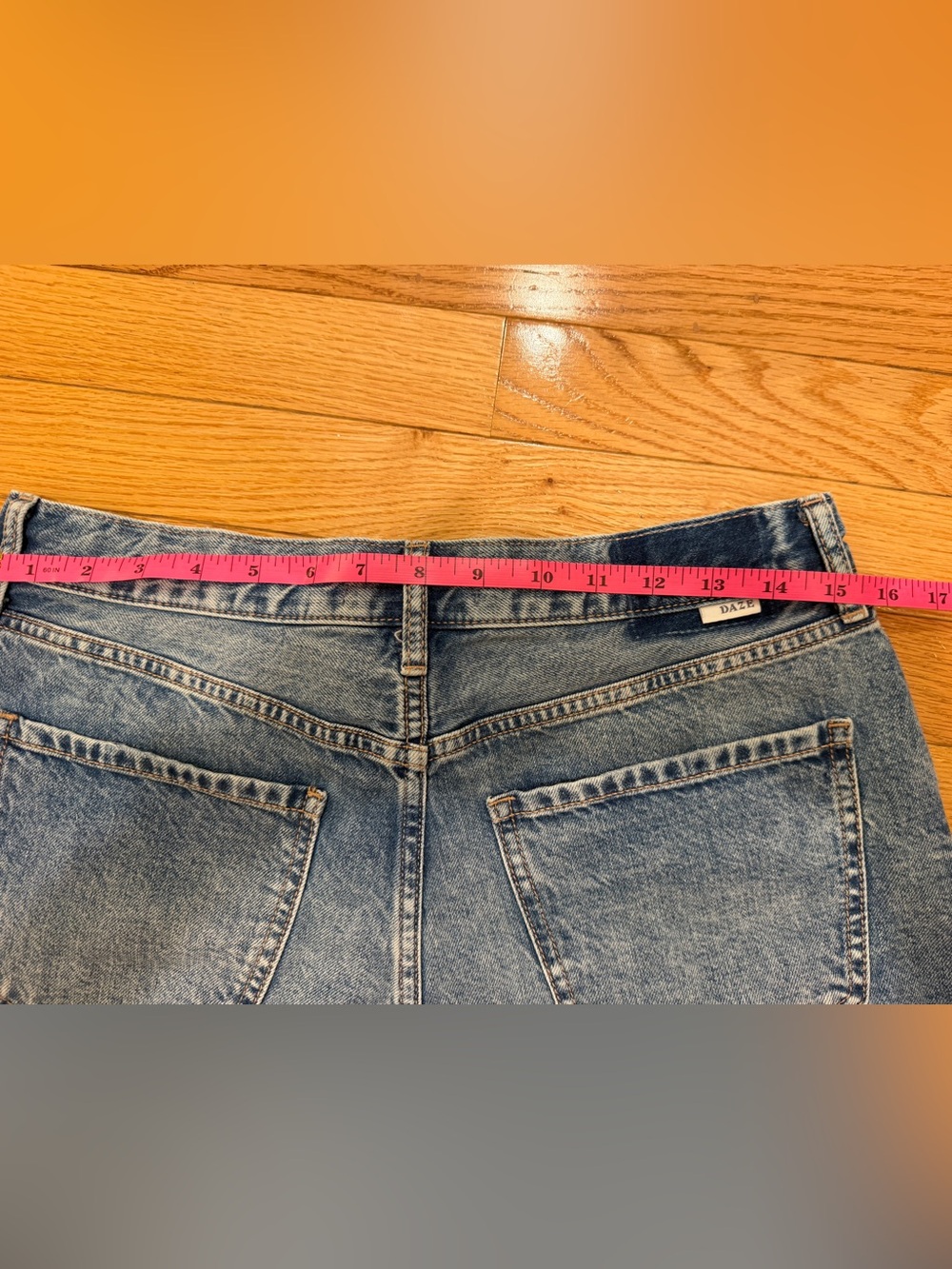 DAZE Size 27 High Rise Distressed Denim Cutoff Shorts - Picture 4 of 6